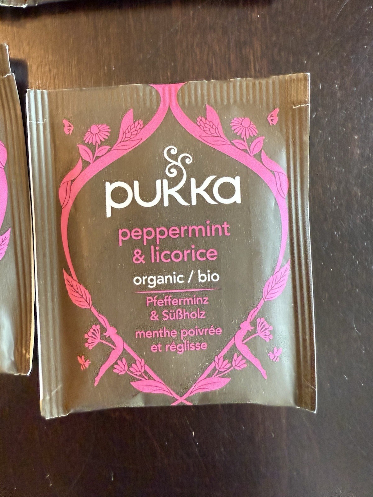 Pukka Peppermint & Licorice Sweet Finale 20 Herbal Tea Sachets Expires 12/27