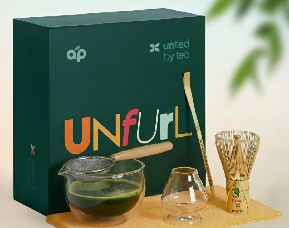 Complete Matcha Starter Set: Bowl, Holder, Whisk, Scoop, Sifter, Tea Cloth