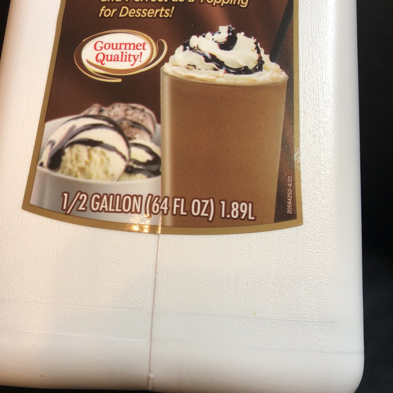 New – Kirkland Signature Premium Chocolate Sauce -Gourmet Quality- 64 oz -1.89L