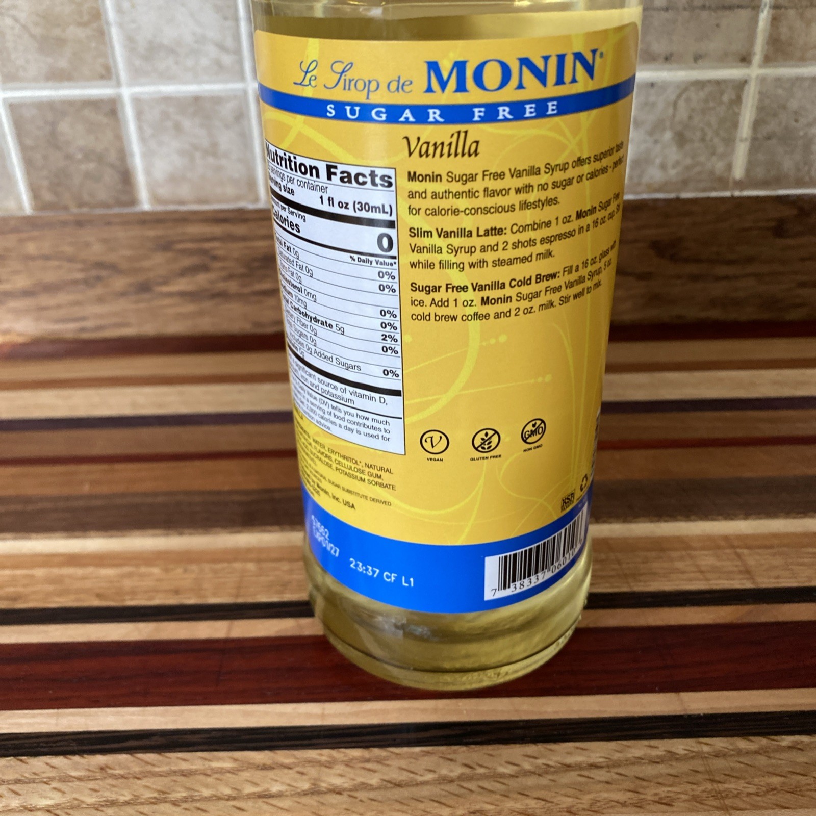 Monin Sugar Free Vanilla Syrup – Bottle 25.4 Ounces Gourmet Syrup, ￼vanilla
