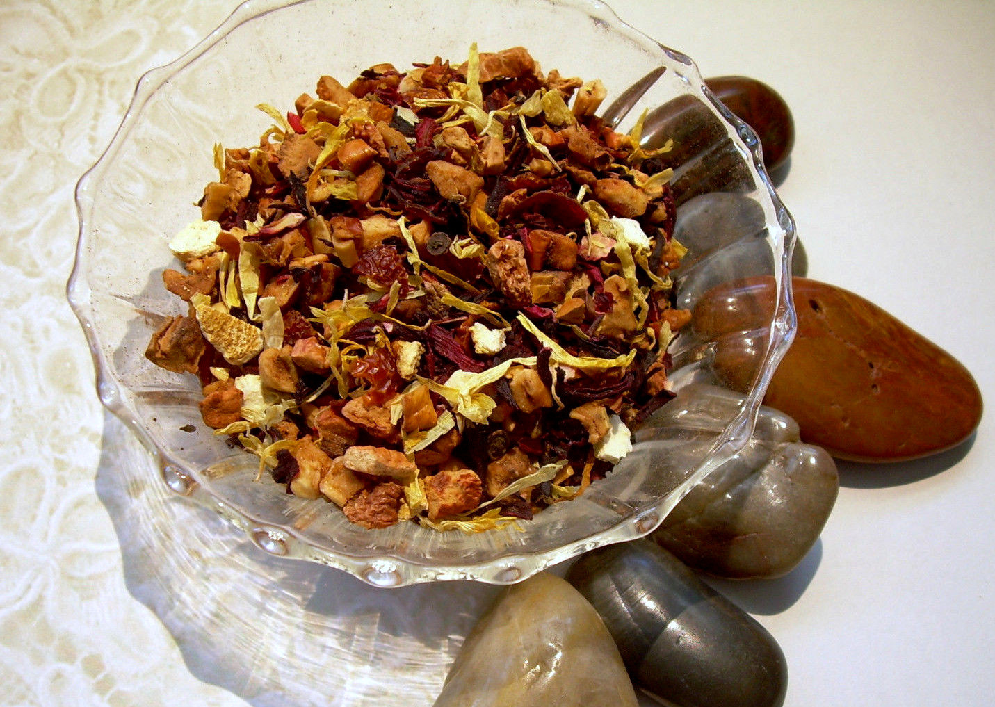 Angel Falls Mist Tisane Tea 2 Oz 60 Grams Fruit Rose Hips & Hibiscus Flowers
