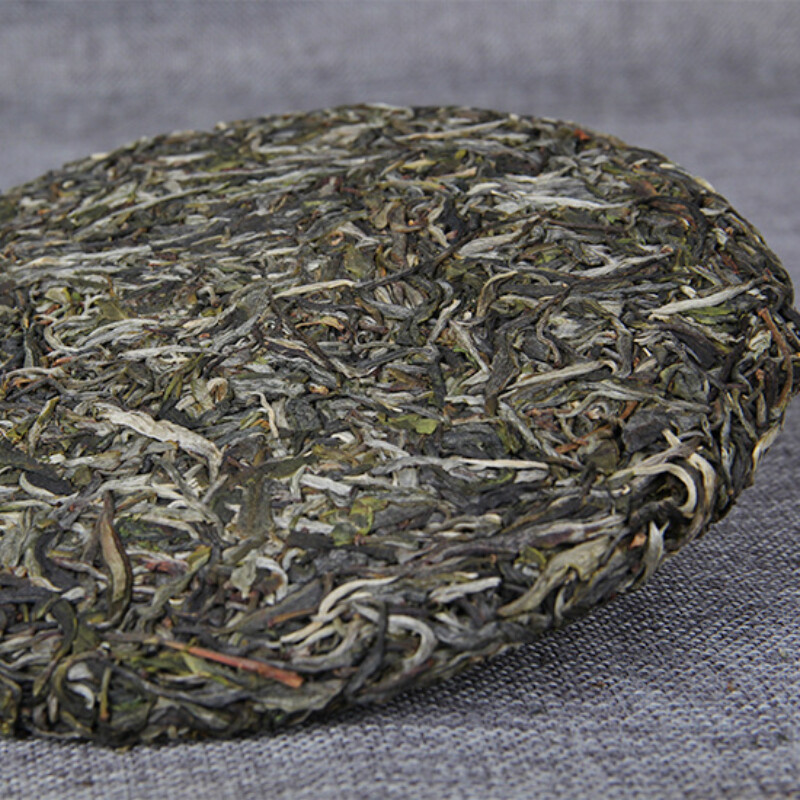 Raw Pu’er Tea Natural Ancient Tree Yunnan 357g Cake Healthy Gift