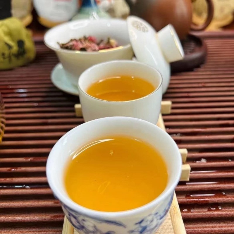 200g Yunnan Classic Rose Flower Tea Cake Dianhong Fragrant Sweet Beauty Tea