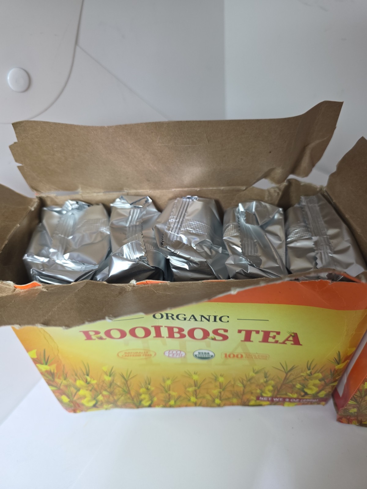 Organic Rooibos Tea 200 Teabag, 9oz (250g),Total Weight of 18 oz. Exp.11/28.