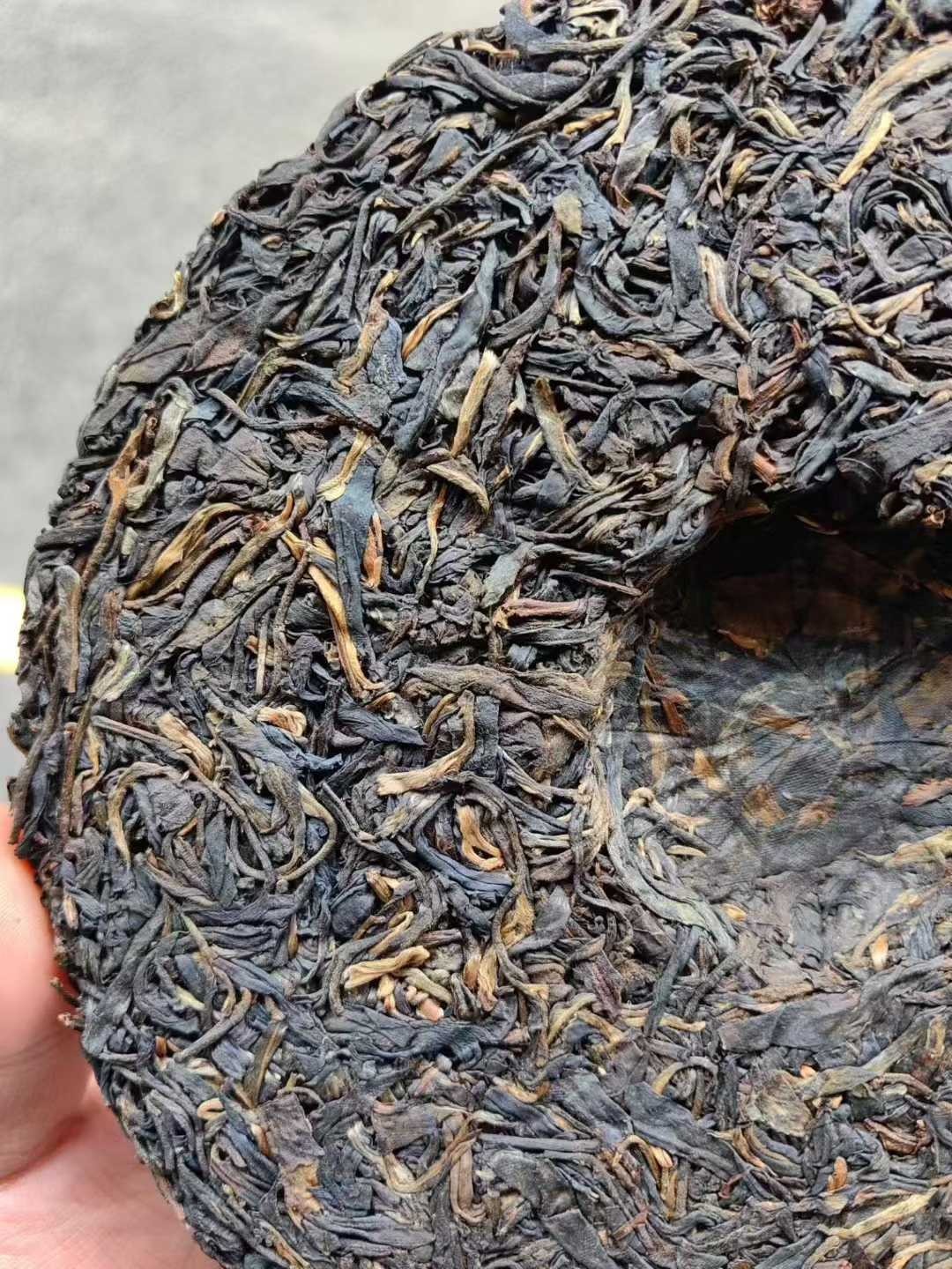 2003 Aged Raw Pu-erh Tea Cake (357g) – Premium Jingmai Ancient Tree
