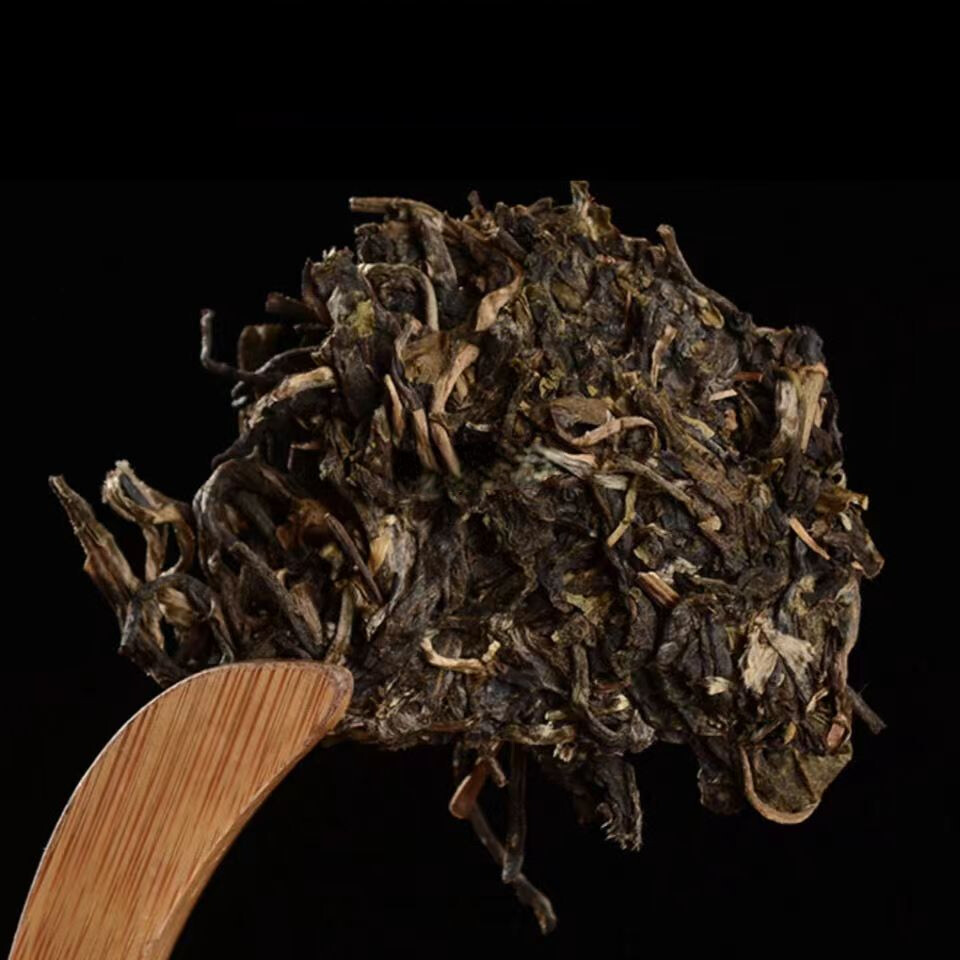 357g Yiwu Raw Puerh Tea Cake Yunnan Old Tree Pu-erh Sheng Tea Big Leaf Pu’er Tea