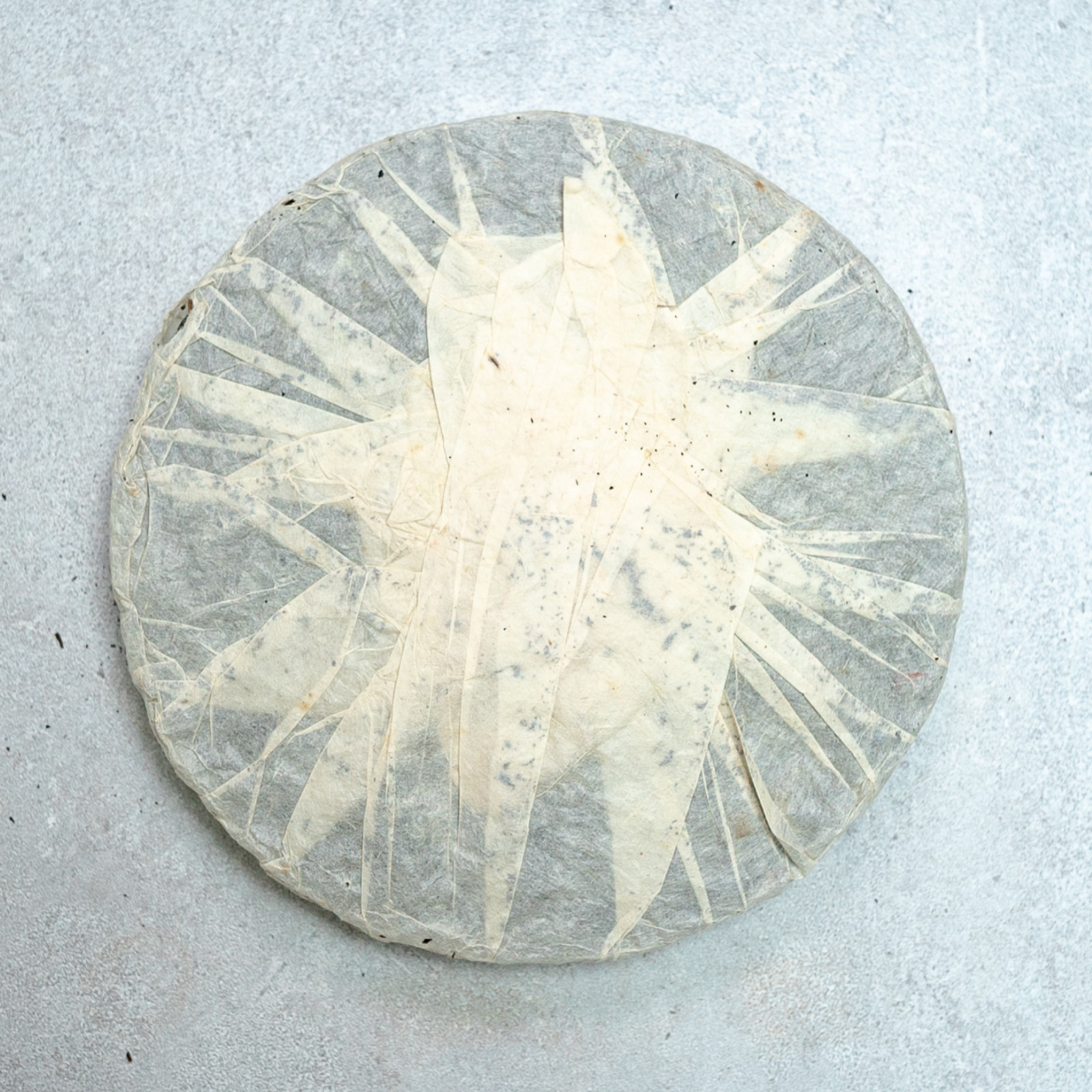 90s Puerh Red Mark Discus Tea Cake Yunnan Chinese Raw Sheng Cha 90年代 紅印鐵餅