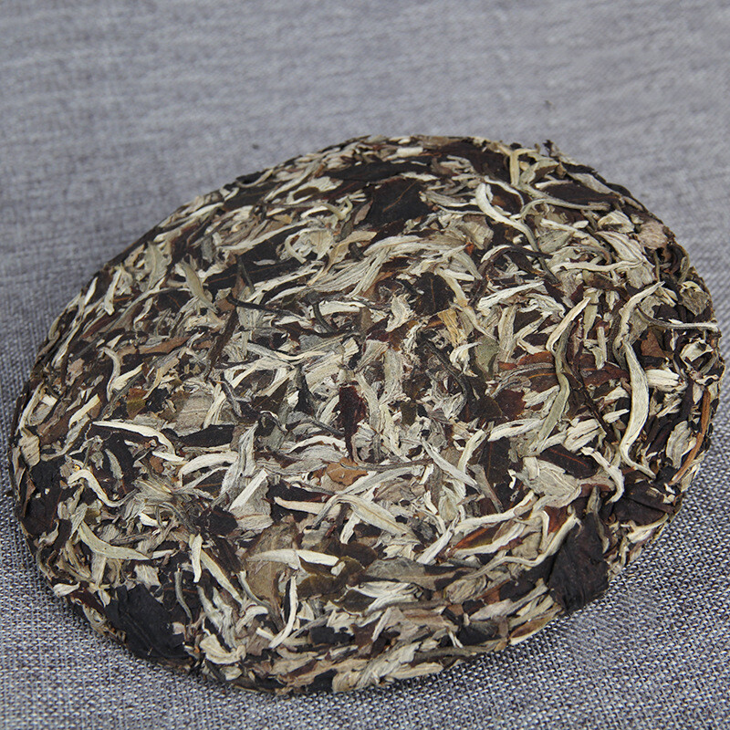 Yunnan Puer Tea Moonlight Beauty Pu’er White Tea Pu-erh Cake Raw Puerh Tea 357g
