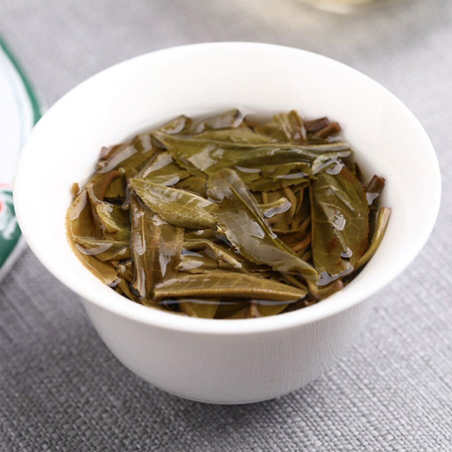 357g Lao Tong Zhi 9948 Raw Pu-erh Tea Haiwan Old Comrade Shen Top Puer Tea Cake