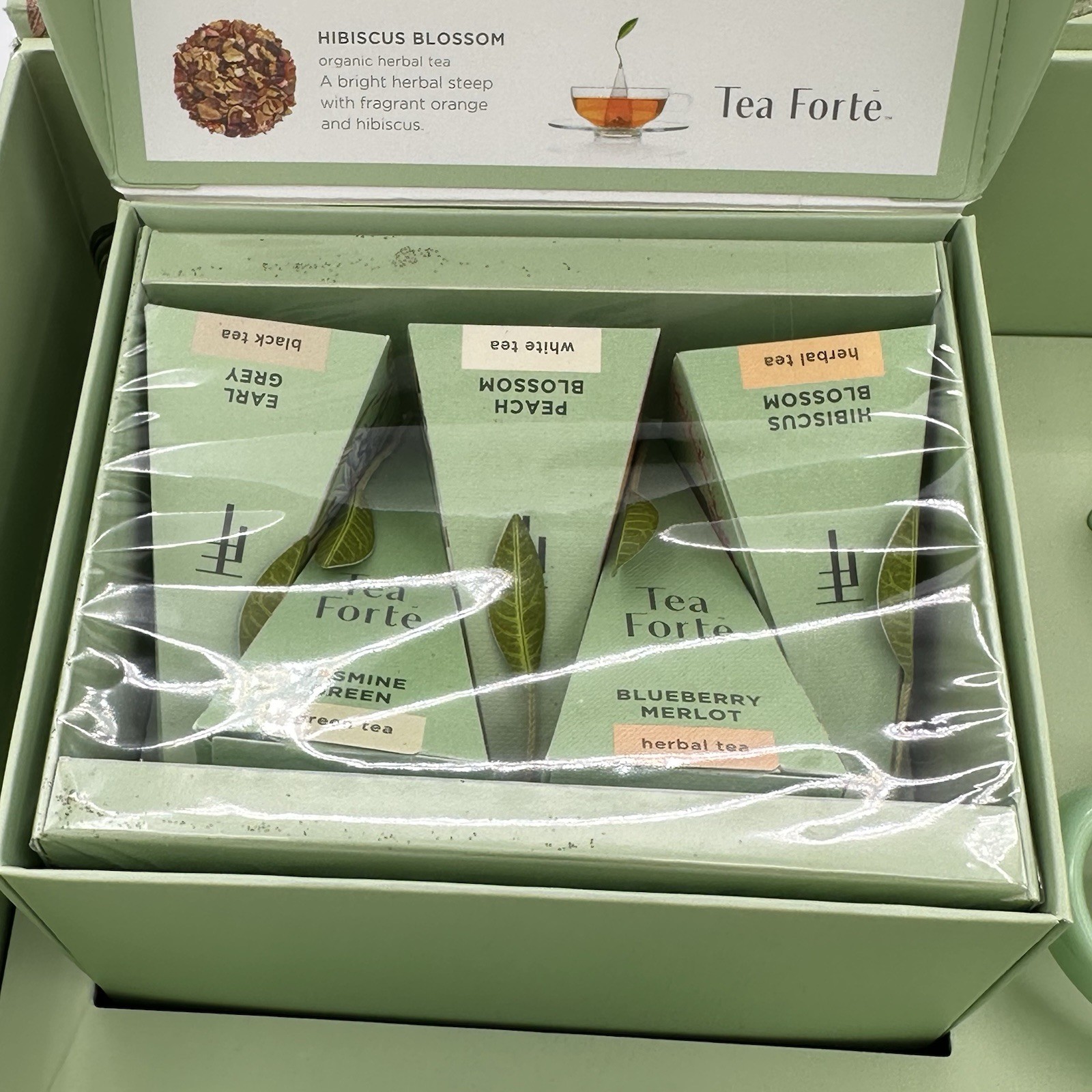 Tea Forte Fleur Gift Set with Cafe Cup Tea Tray and 10 Handcrafted Tea Infusers