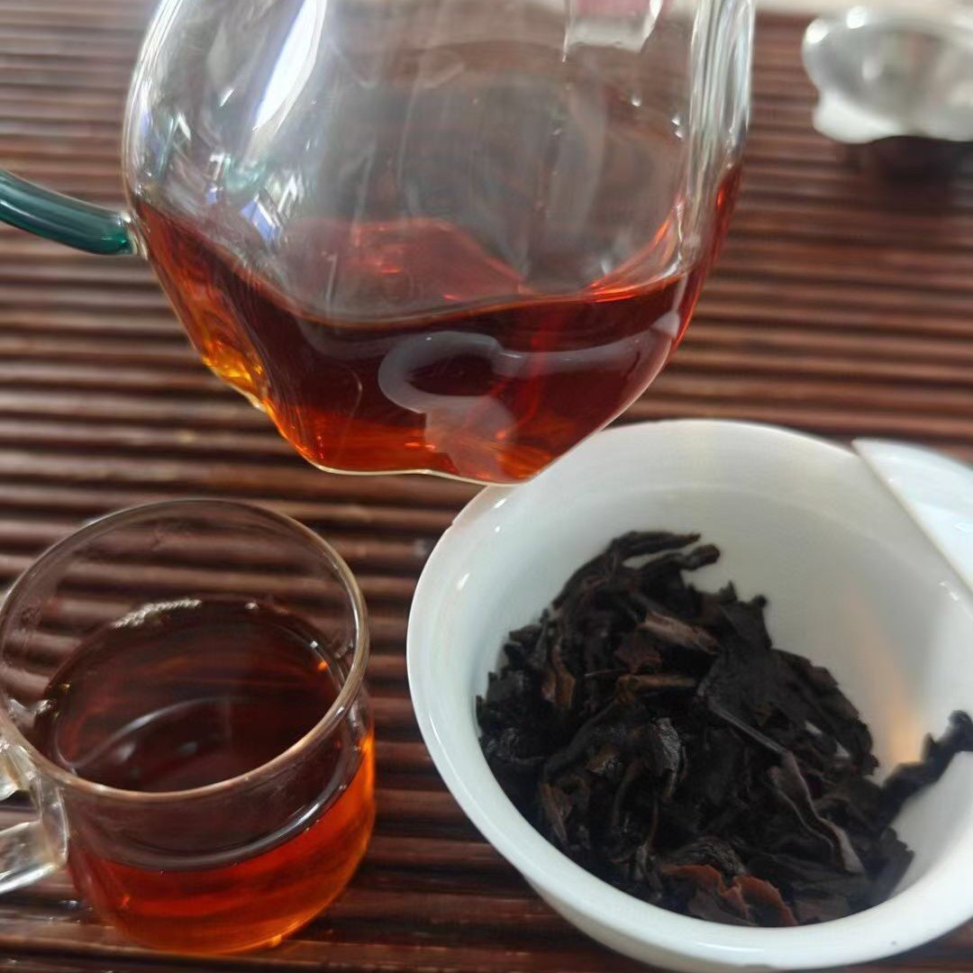 1970s Antique Jingchang Hao Big Fei Raw Pu-erh Tea Cake 380g