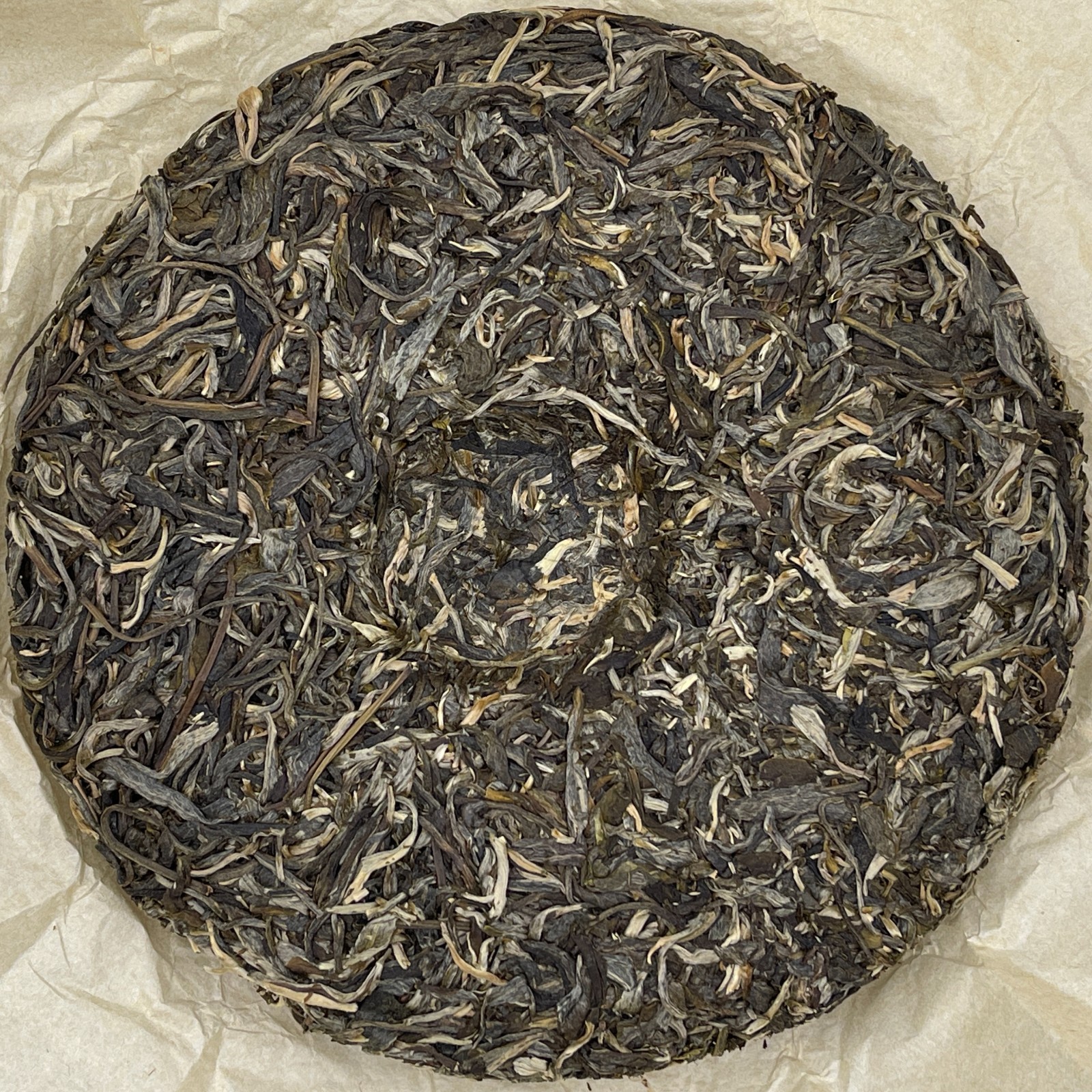Pu-Erh tea 2021 SHENG JIA YUAN Eighteen Villages of Mengku – Nasai 357g Raw