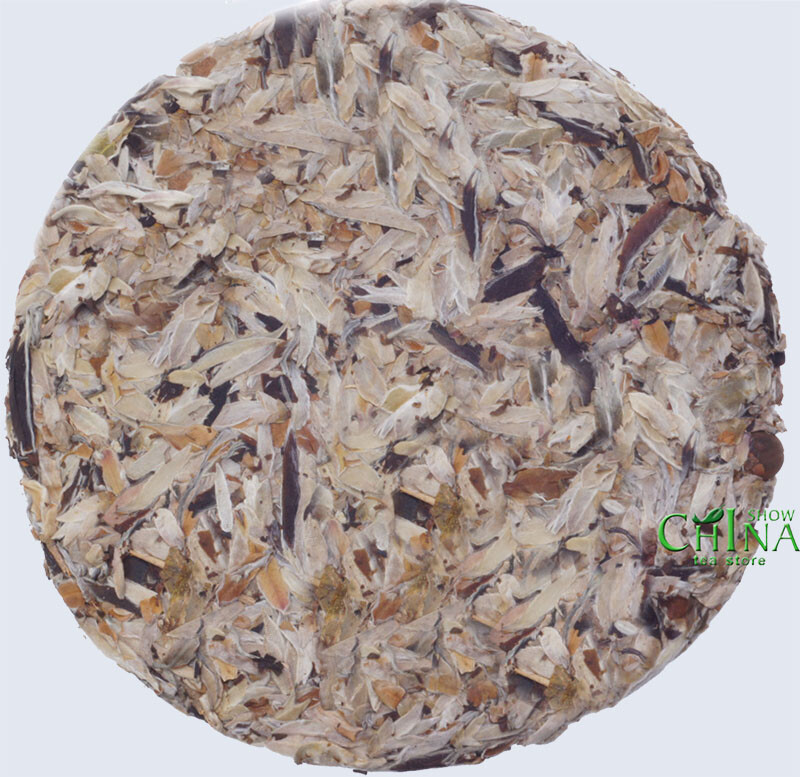 Chinese wild snow buds pu’er cake tea