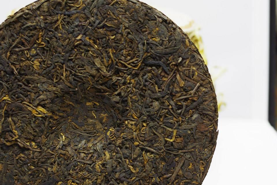 1980’s Ying Ming Special Taiwan Beeng Cha Pu-erh 390g