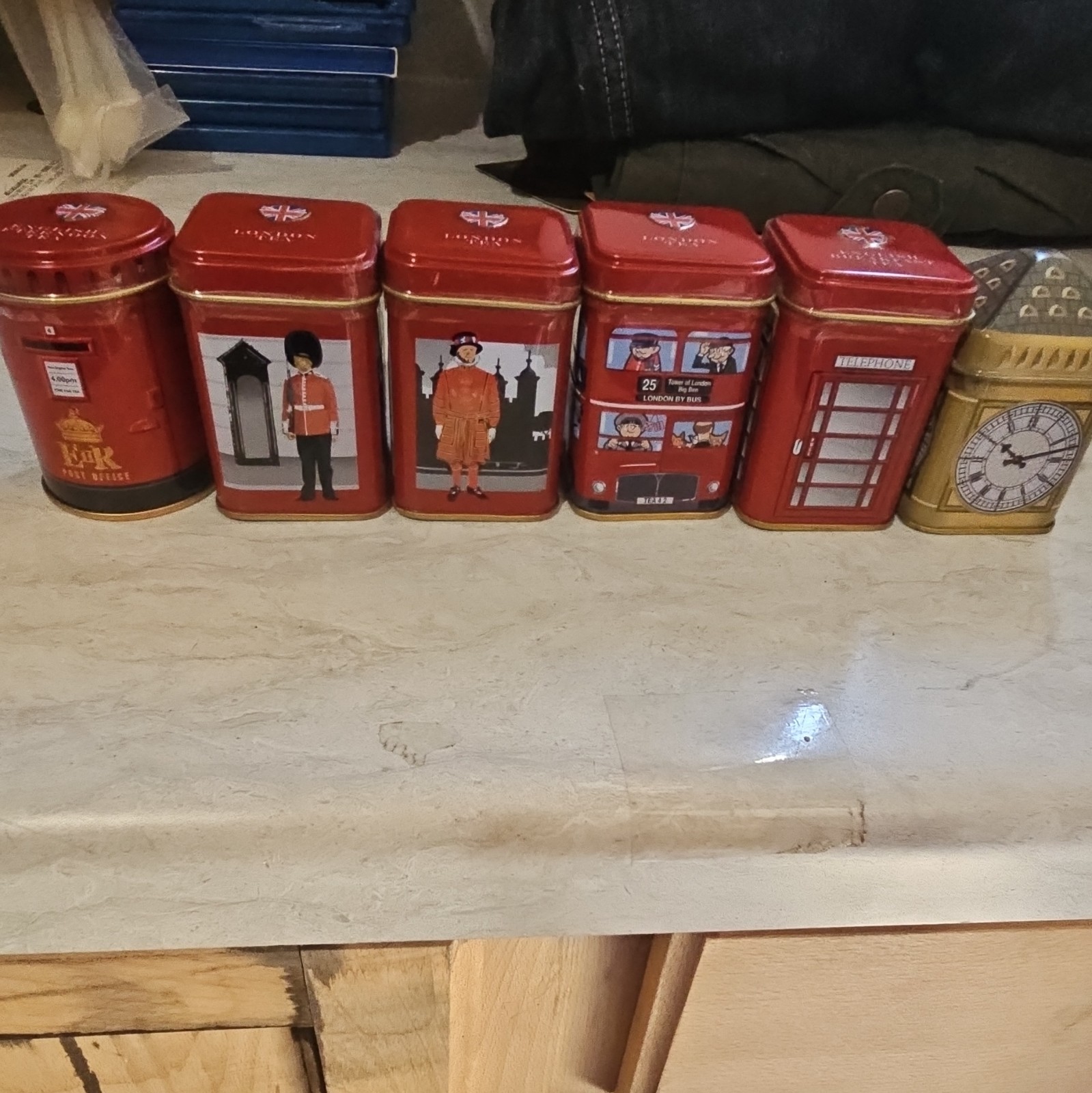 +ONE Assorted London UK-Themed Metal Tea Tin Canister Set 6-Pack
