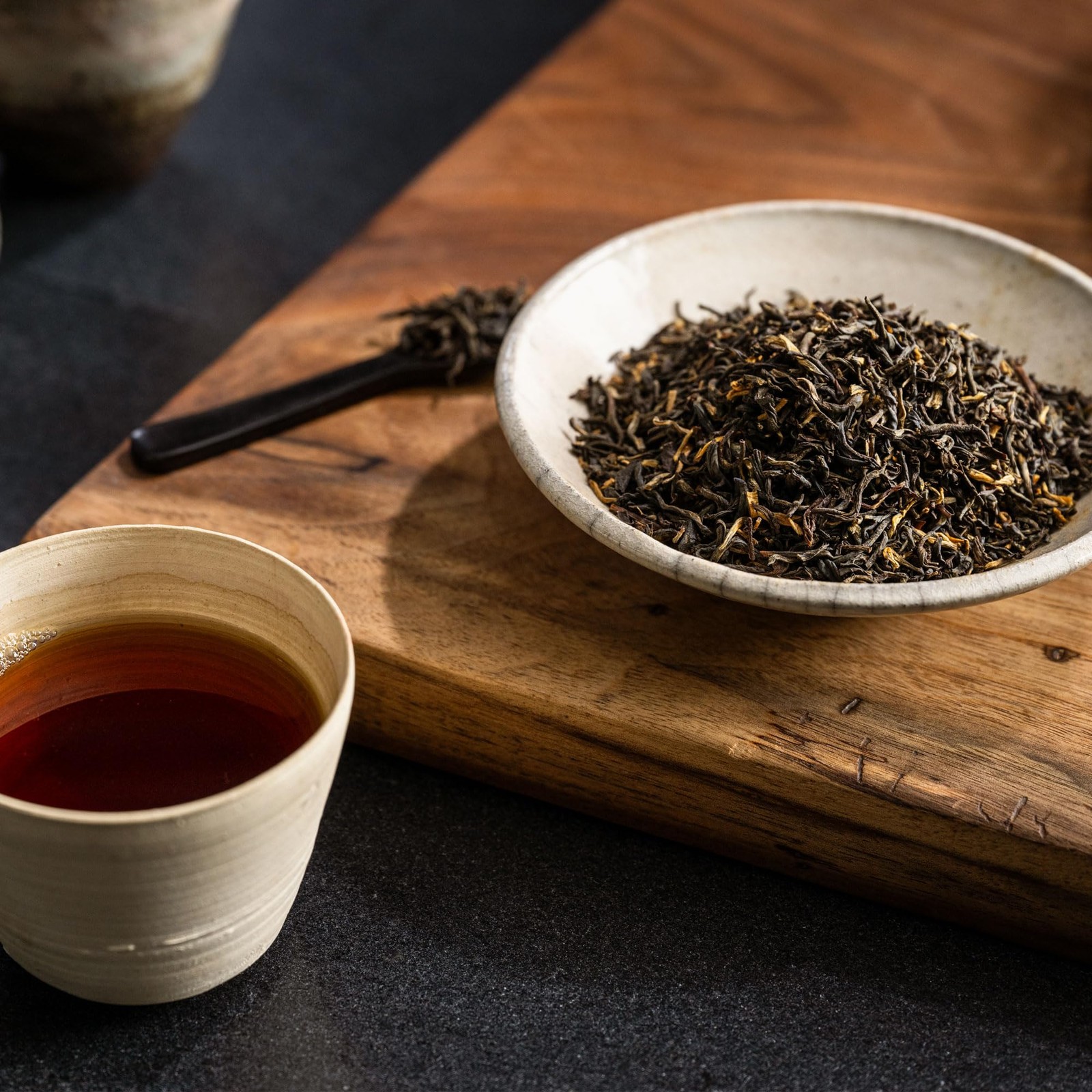 Rishi Tea Golden Yunnan Black – Organic, Loose Leaf 1/4 Pound (Pack of 1)