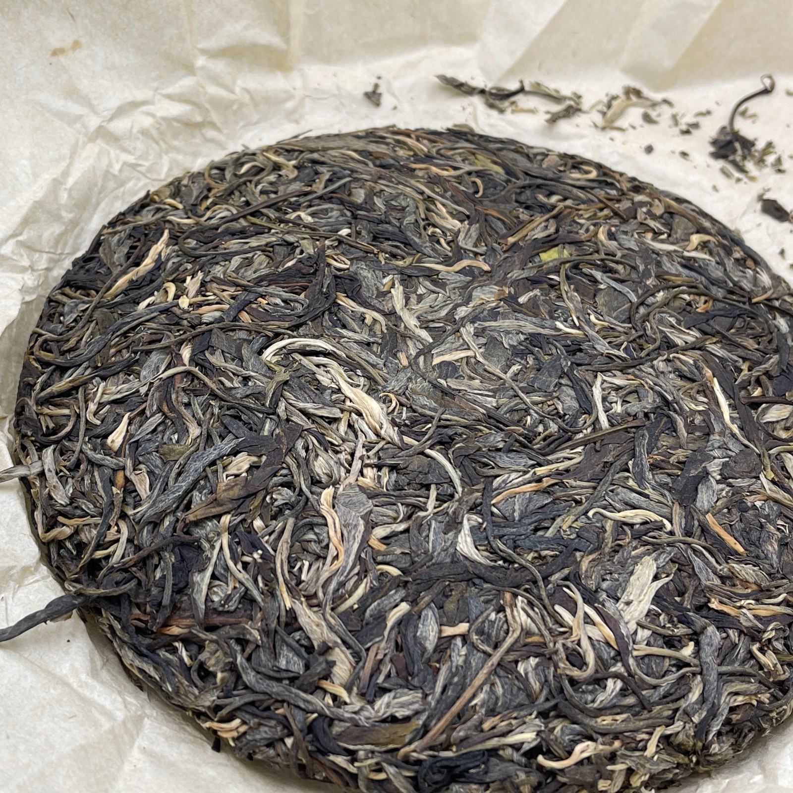 Pu-Erh tea 2021 SHENG JIA YUAN Eighteen Villages of Mengku – Nasai 357g Raw