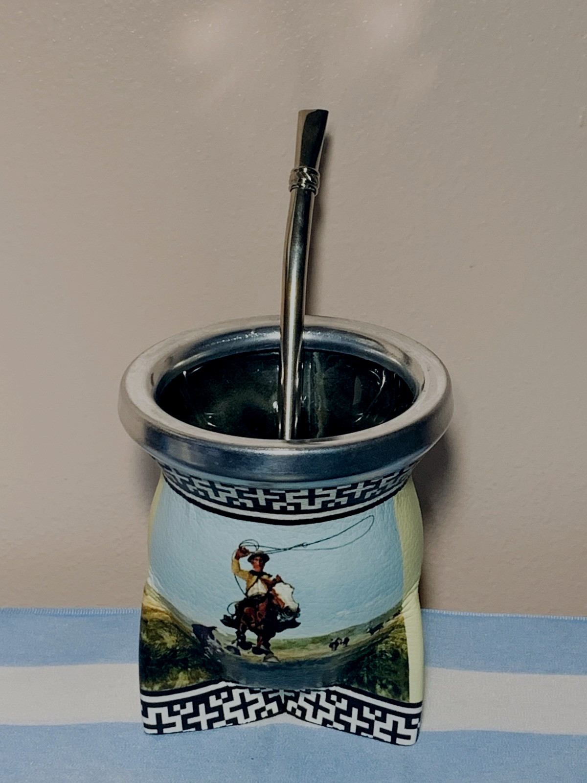 Mate cup yerba argentino With phrase + bombilla straw