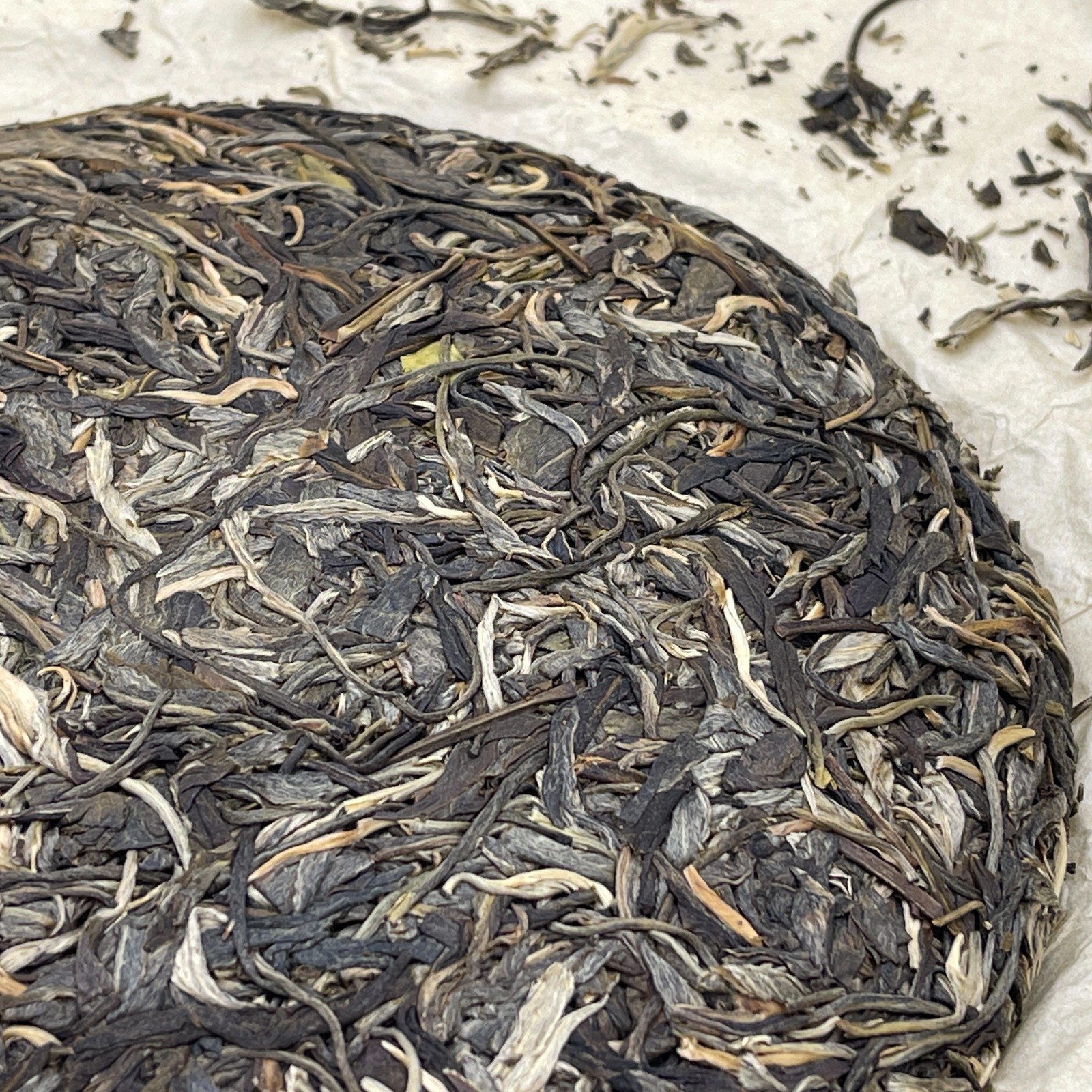 Pu-Erh tea 2021 SHENG JIA YUAN Eighteen Villages of Mengku – Nasai 357g Raw
