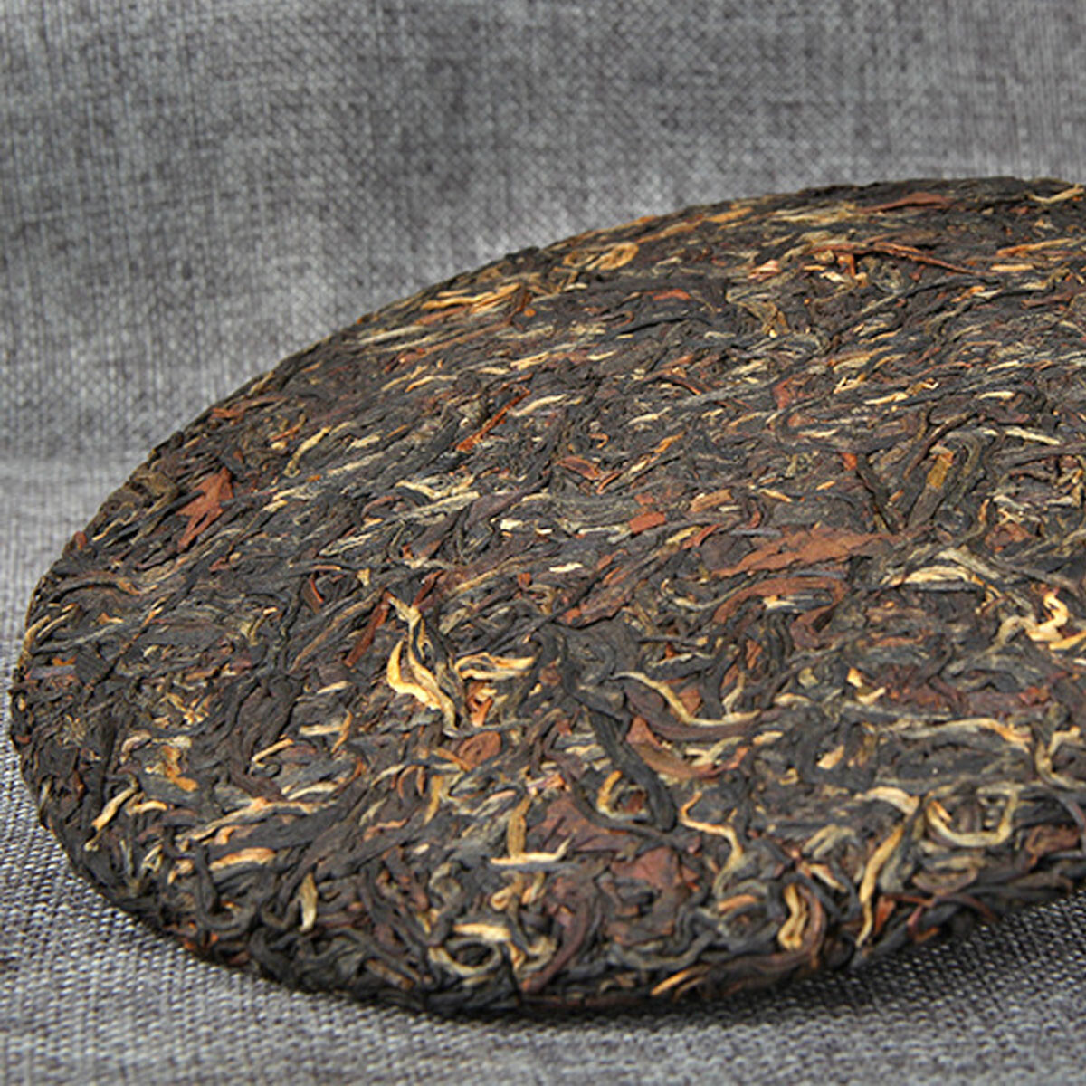 Black Tea Cake 357g Ancient Tree Yunnan Big Leaf Red Tea Aged Natural