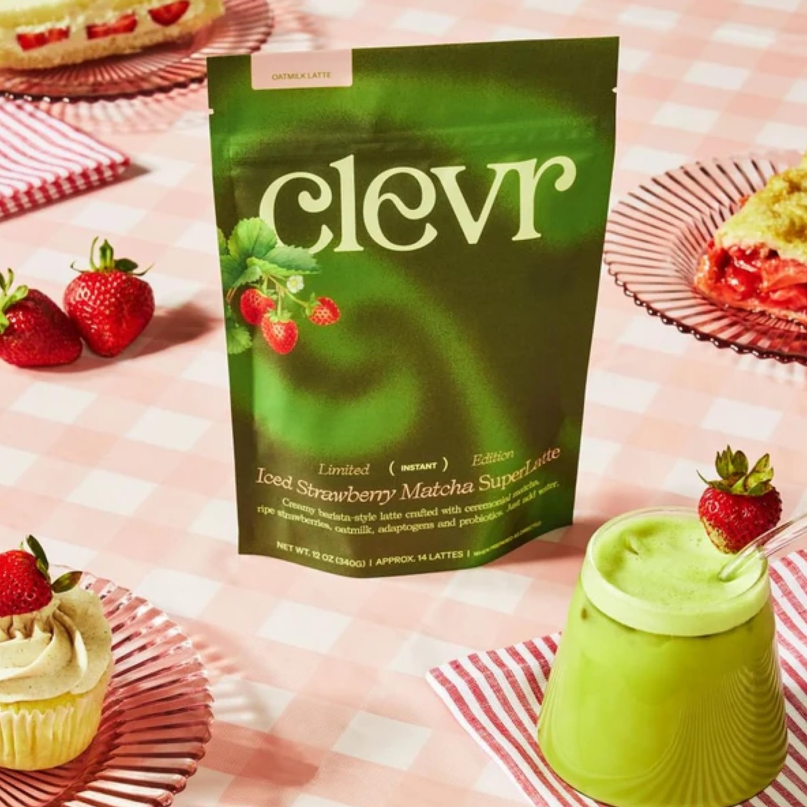 Strawberry Matcha SuperLatte – Decadent Café-Style Latte, Organic red