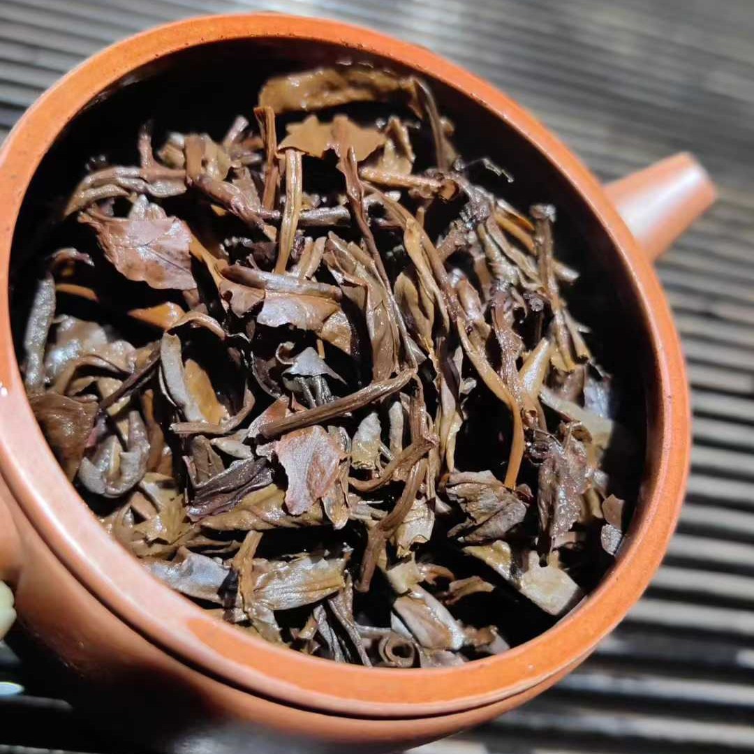 2003 Jiangcheng Hao Mansa Vintage Raw Pu-erh Tea Cake – 357g (12.6 oz)