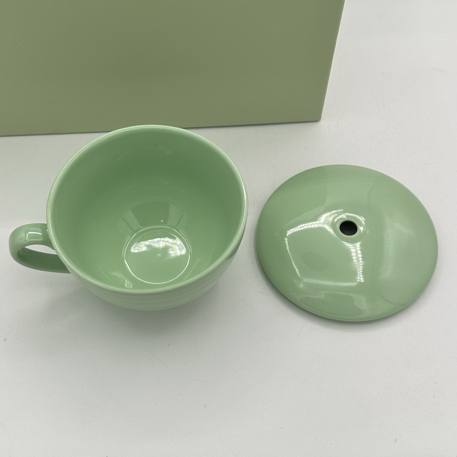 Tea Forte Fleur Gift Set with Cafe Cup Tea Tray and 10 Handcrafted Tea Infusers