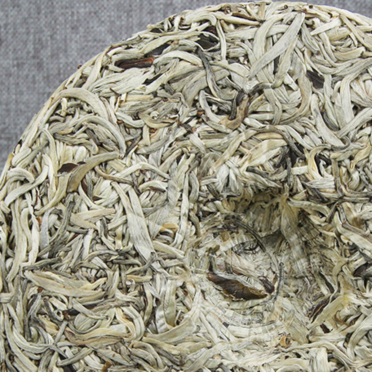 Premium Raw Pu erh Silver Needle Ancient Tree Natural Healthy Tea