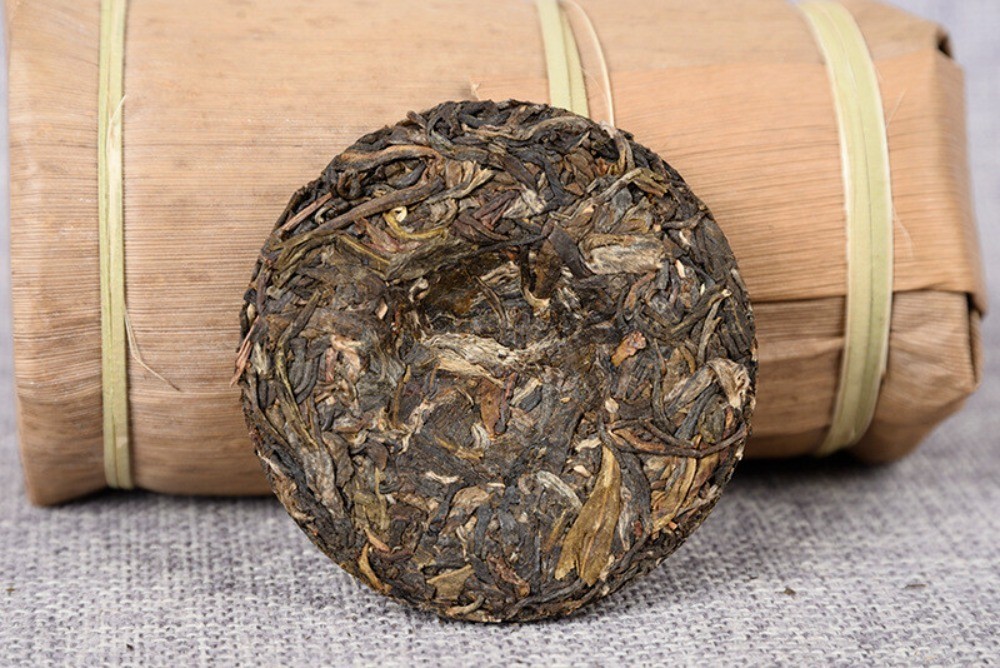 Yiwu Raw Puer Tea Cake 50g – Yunnan Healthy Drink Tea