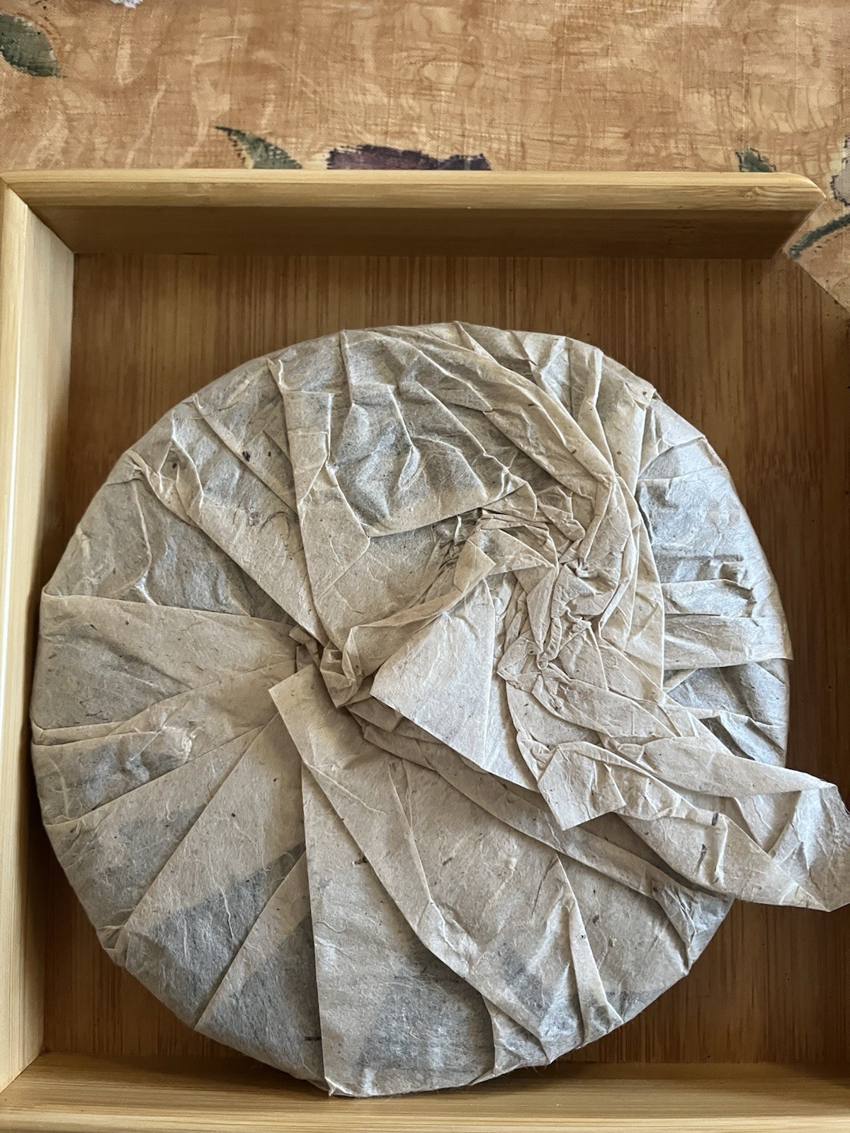 1999 Long Mark Song Pin Hao Ripe Puerh 357g Shu Cha Fermented Pu’er龙唛宋聘号熟普洱茶饼