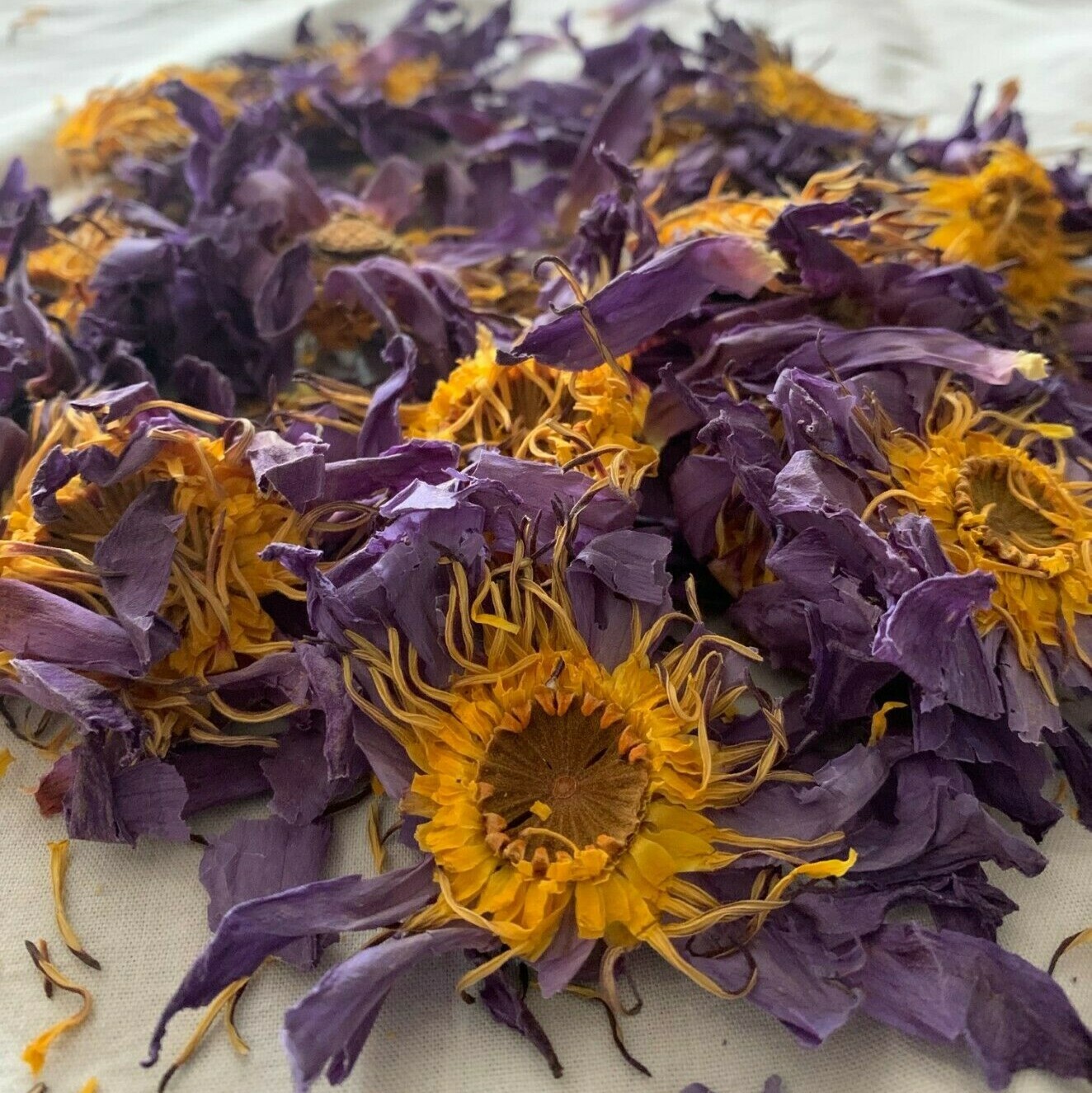 Ceylon /Sri Lanka dried blue lotus nymphaea caerulea flowers 100% organic(200 g)