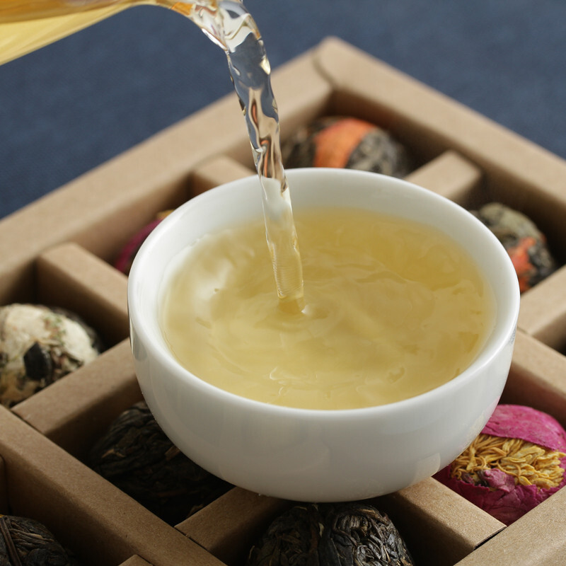 Handmade Ball-shaped Assorted Flowers Flowering Pu-erh Tea Raw 18 Pcs (120g)