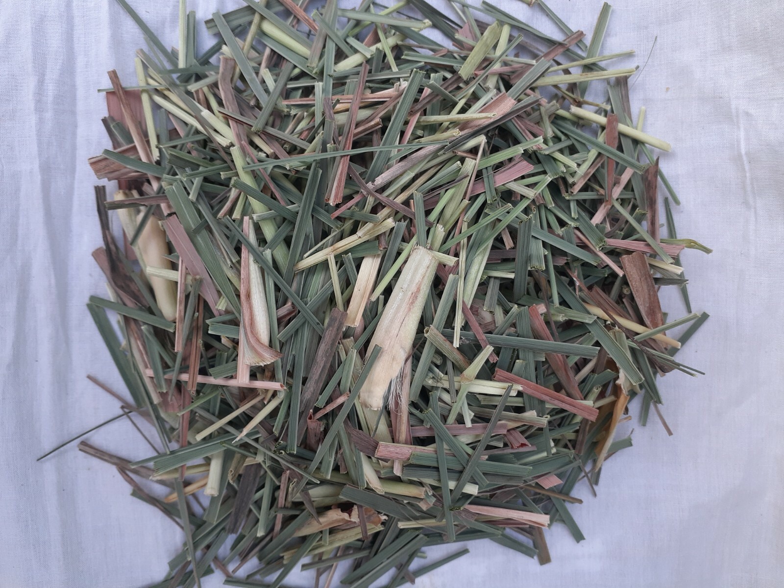 Ceylon Natural Dried Lemongrass Leaves for Herbal Tea Cetronella Cymbogon 100g