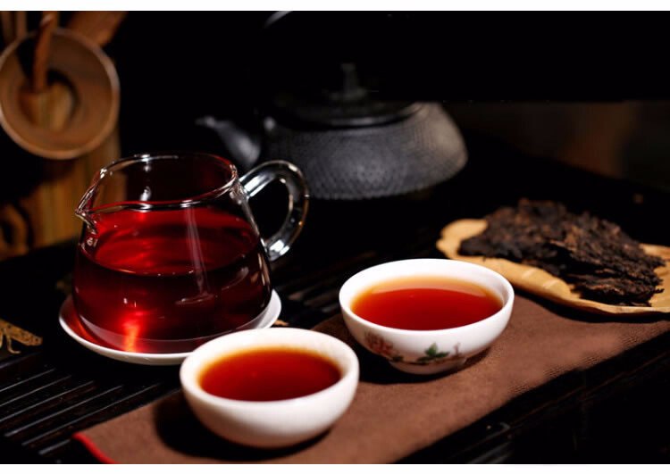 2009 Heaven Earth Menghai Royal Golden Buds Ripe Pu-erh Old Arbor King Tea 357g