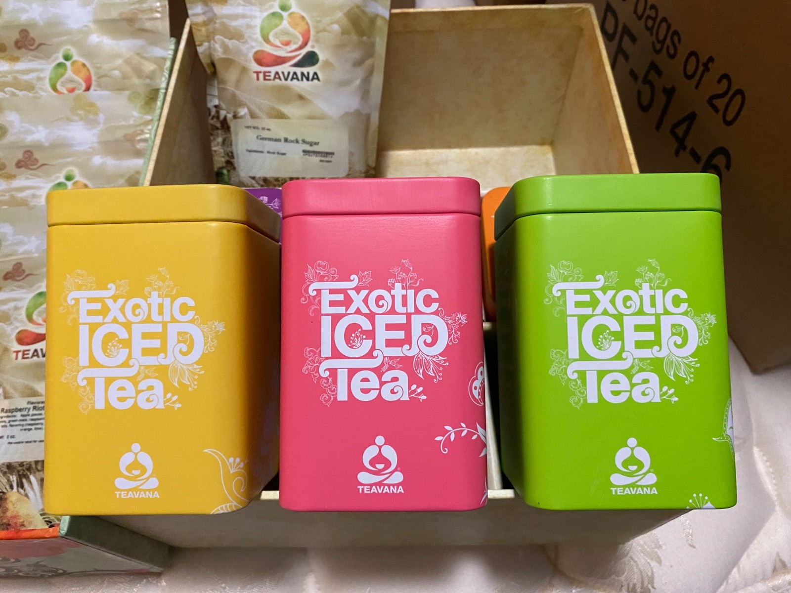 Teavana Exotic Blends Collection Box Set 6 rare popular teas and collector tins