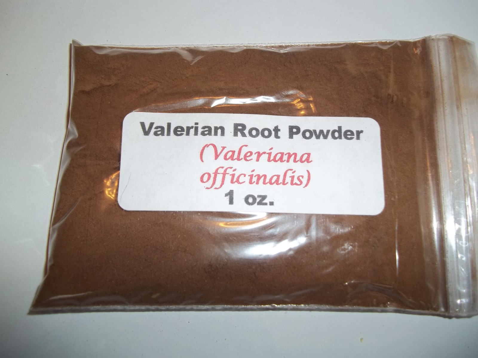 1 oz. Valerian root powder (Valeriana officinalis)