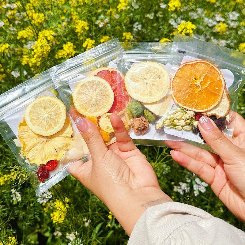 Queen Tee’s Premium Freeze-Dried Fruit Tea Slices Packages