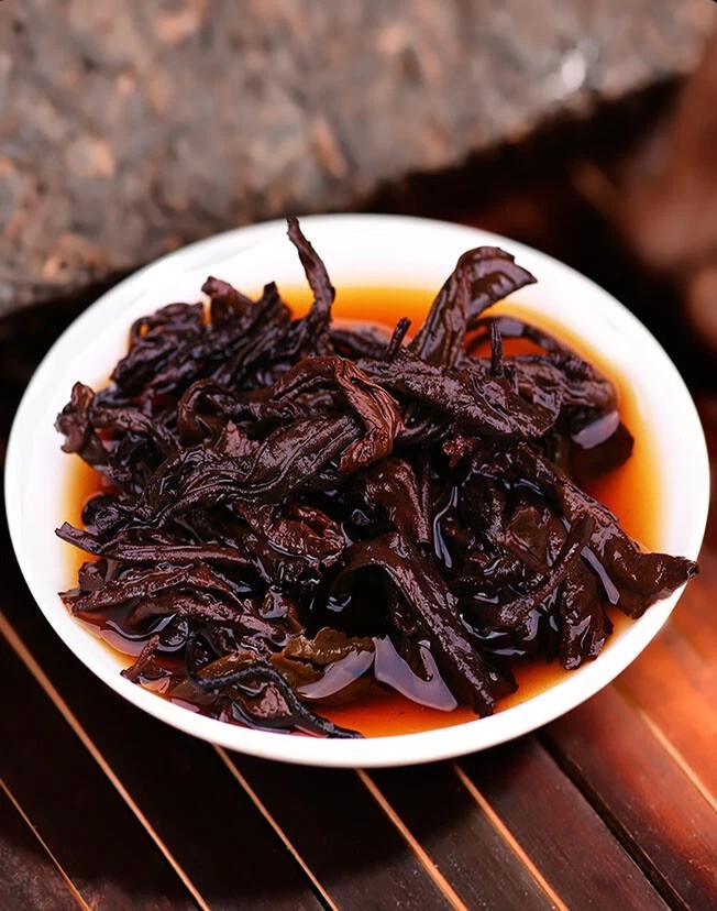 1000g Icelandic Puerh Spring BaNuo ancient puerh trees tea Raw pu-erh Uncooked