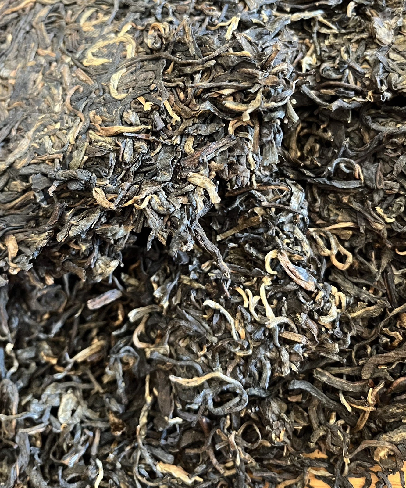 2004 CNNP Big Red Seal Raw Puerh Zhong Cha Sheng Pu’er 357g Cake 中茶大红印生普洱