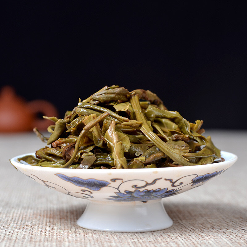 2014 Yunnan Mengku YUE CHEN YUE XIANG QI ZI Puer Raw Tea Pu Er Green Cake 357g