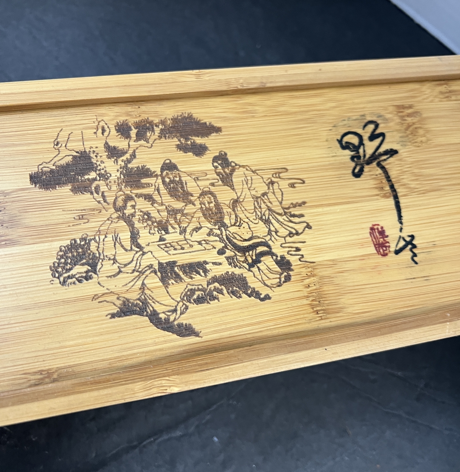 Chinese Yunnan Native Ancient Tree Black Tea 16-pc Tinplate Canister Wooden Box