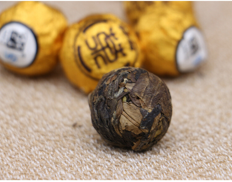 Organic Ball-shaped Aged Shou Mei Longevity Eyebrow Handmade White Tea Ball