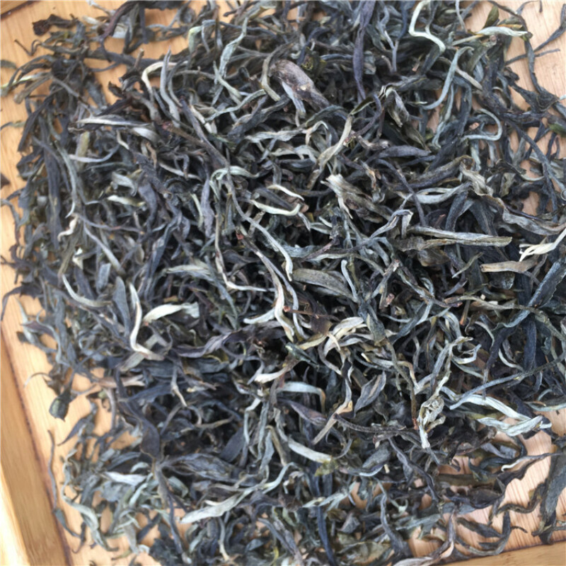 Pu-Erh Tea Organic Menghai Spring Raw Green Tea Healthy Drink 357g Cake