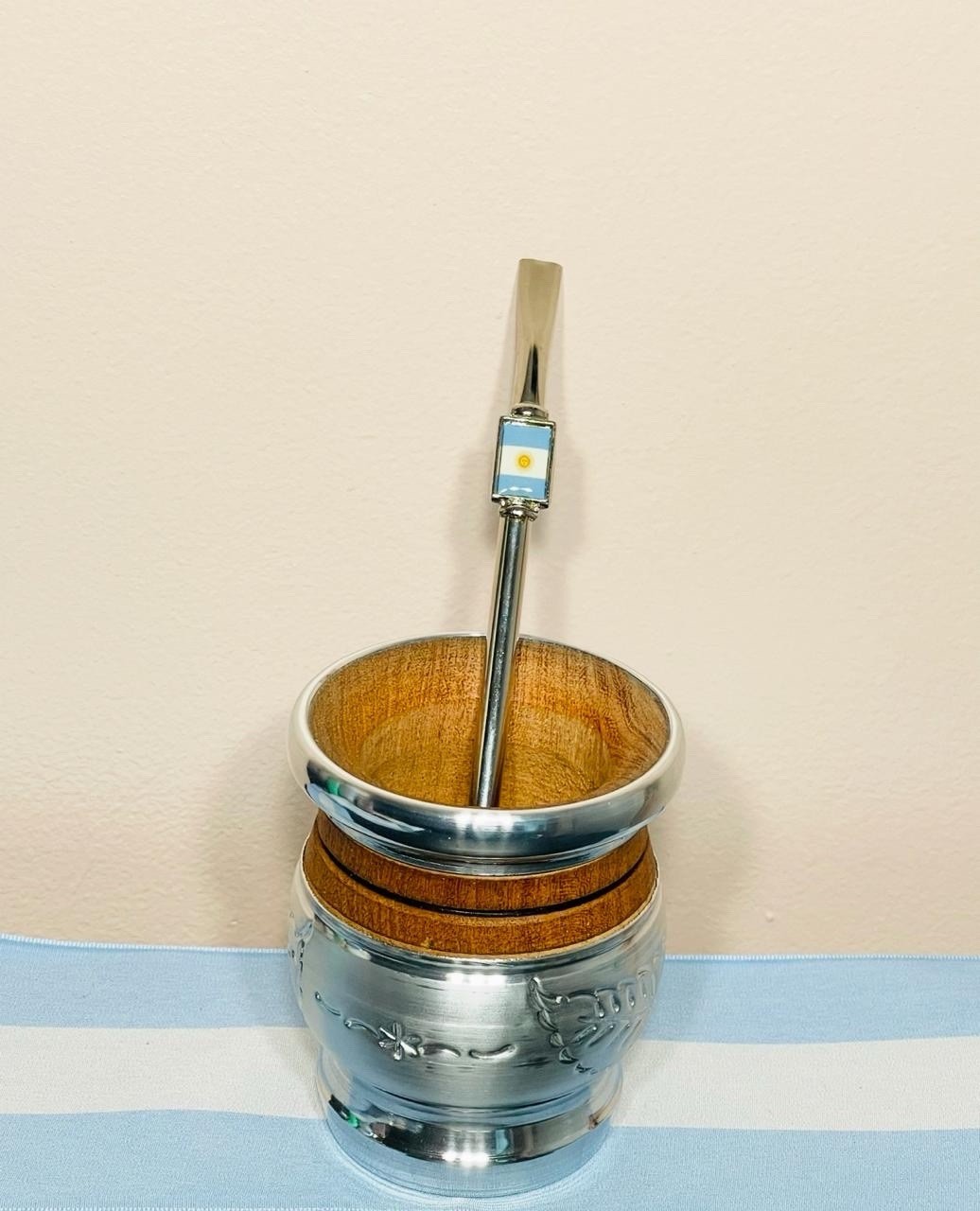 Mate cup yerba argentino – Argentina F Cincelado + bombilla straw Argentina Flag