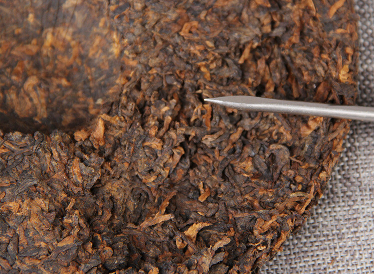 2003 Iceland Aged Tree Ripe PuEr Tea Aged Tree Palace Golden Shu Pu-Erh Tea 357g
