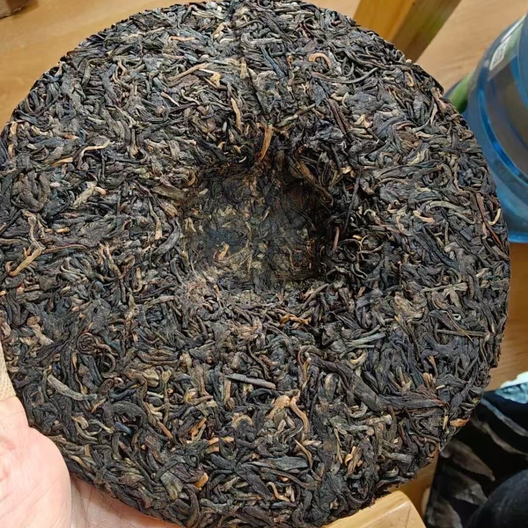 Pu-Erh tea,2004y,鼎興號 曼松貓耳朵 Mam Song Mao Er Duo,357g,Raw