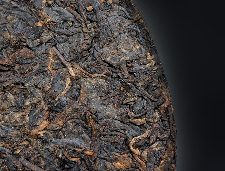 Big Snow Shang Pin Golden Ribbon * 2017 Yunnan Xiaguan Puer Ripe Pu-erh Tea 357g