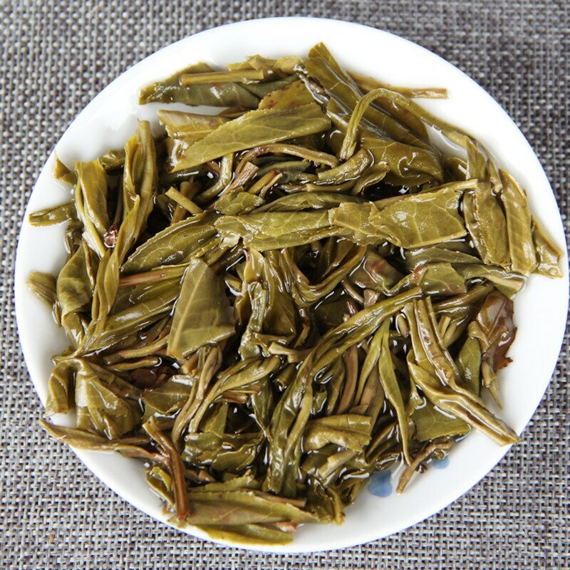 HelloYoung Jingmai Old Tree Puer Tea Cake 357g Spring Harvest Smooth Digest