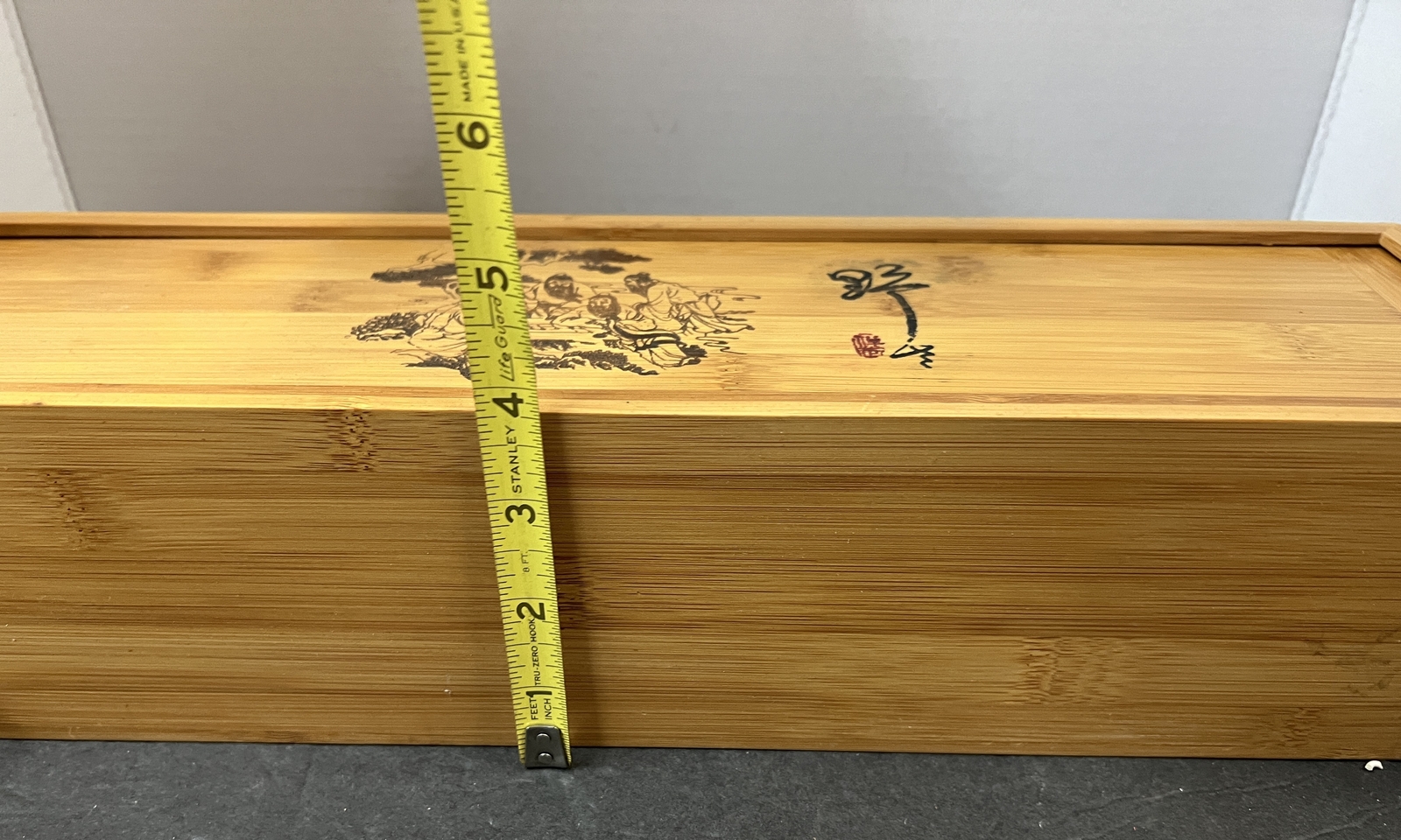 Chinese Yunnan Native Ancient Tree Black Tea 16-pc Tinplate Canister Wooden Box