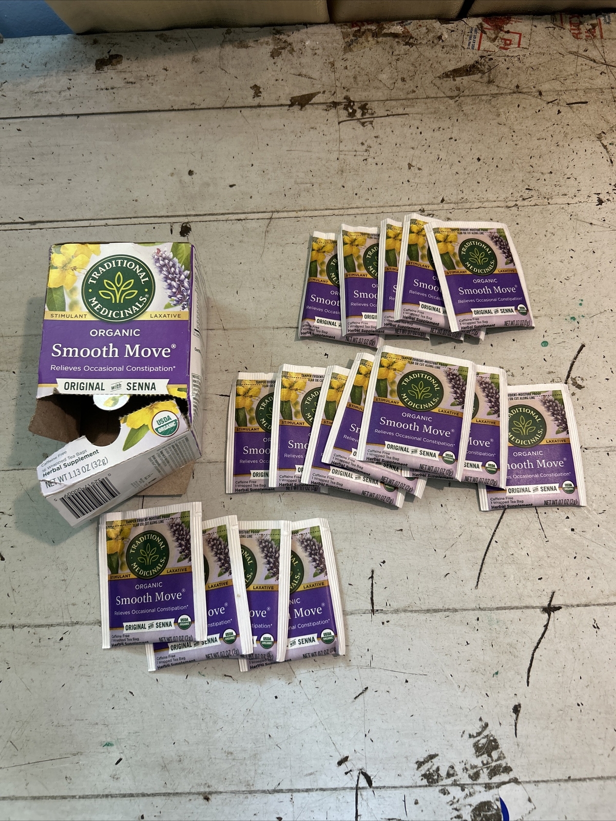Organic Smooth Move Tea 16 bags By Traditional Medicinals, exp 02/2027